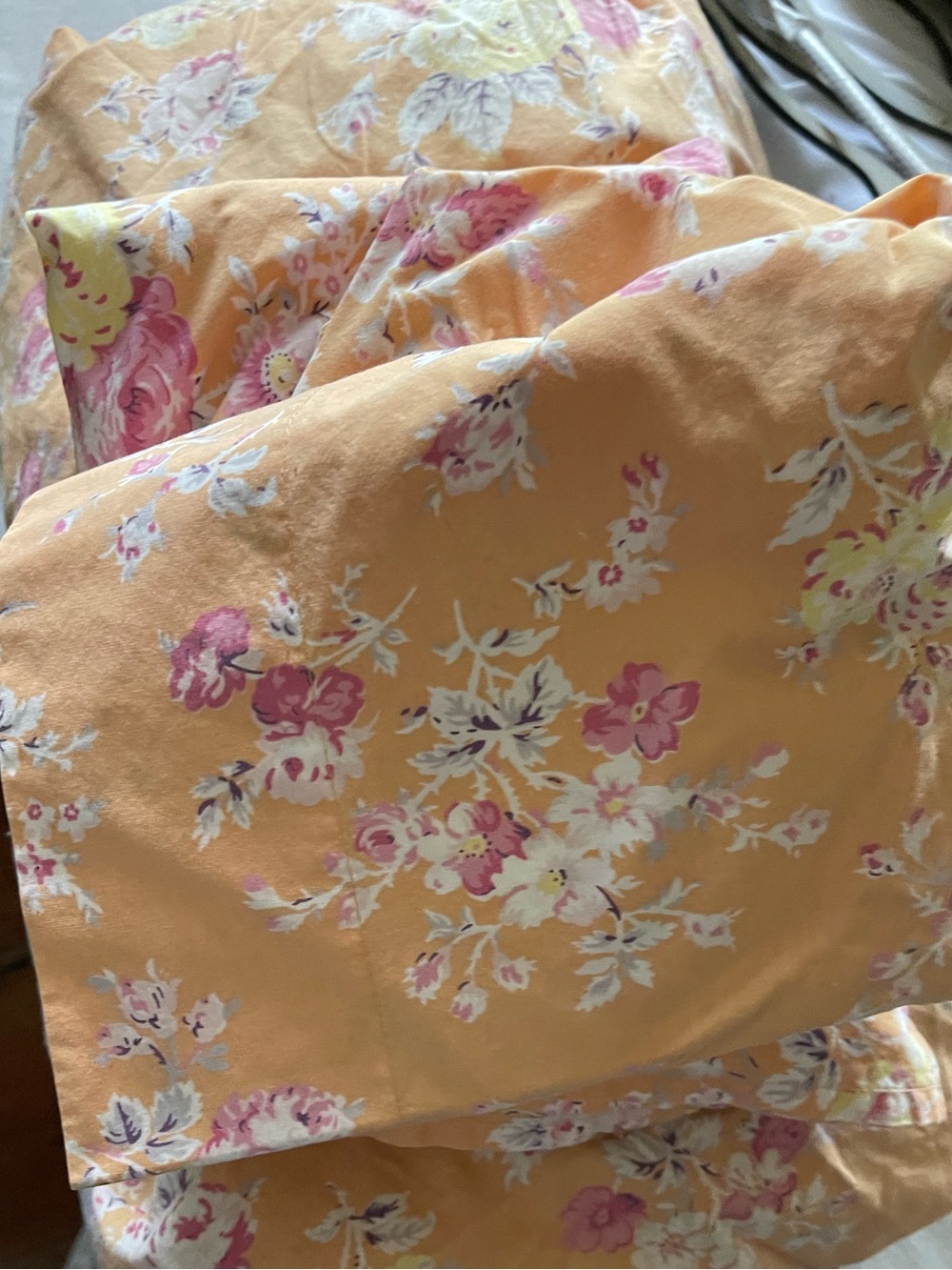 Pottery Barn Twin Cotton 1 flat 1 fitted sheets 1case Like new Surfer collection